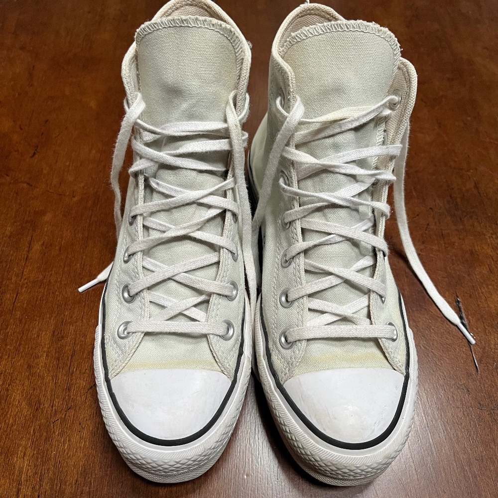 PLATFORM PASTEL GREEN CONVERSE SIZE 7